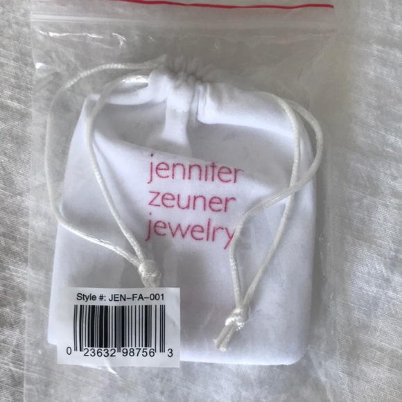 Jennifer Zeuner Necklace - Picture 3 of 5
